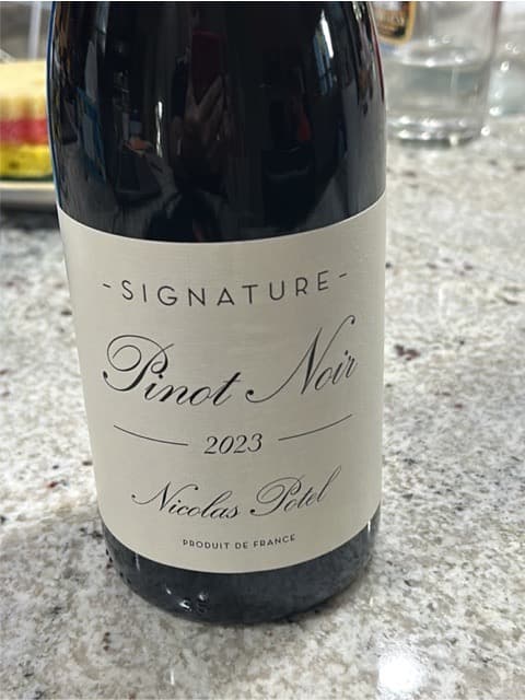 Signature Pinot Noir